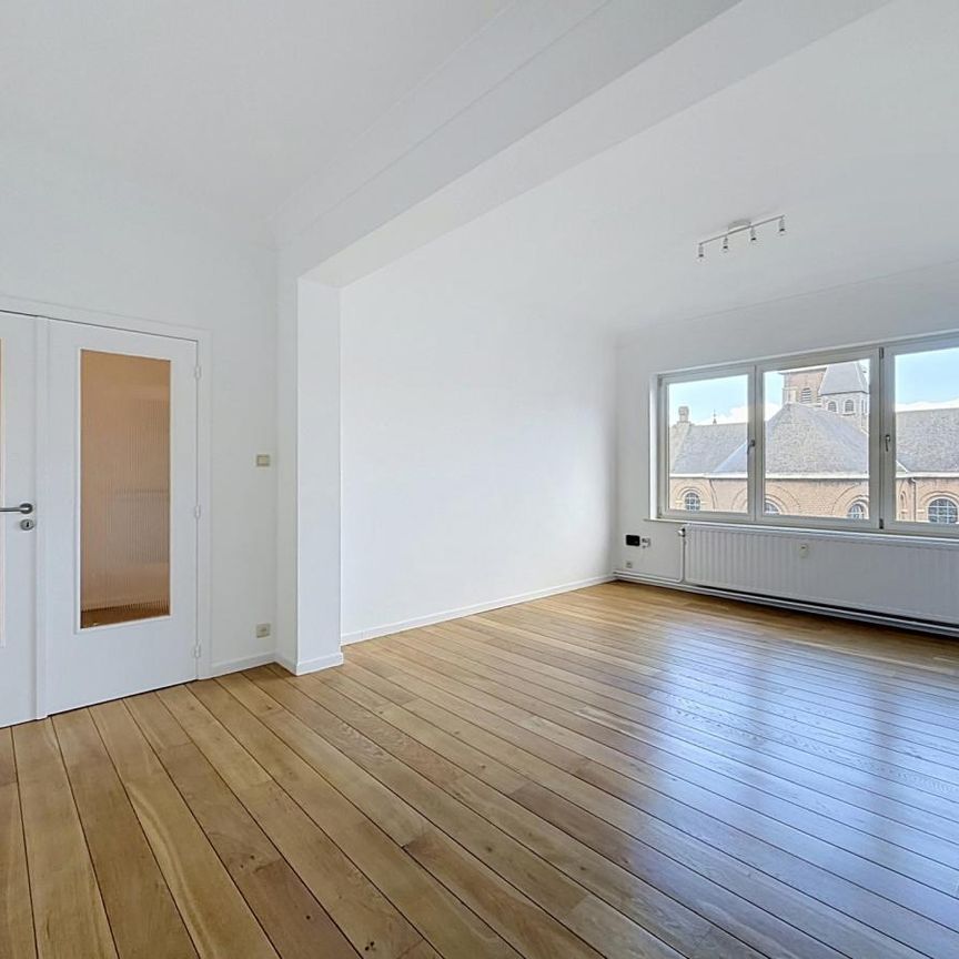 Place Brugmann: Beautiful 2-bedroom apartment, refurbished - Photo 1