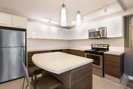 apartments at 473 Linwell Road - Photo 3