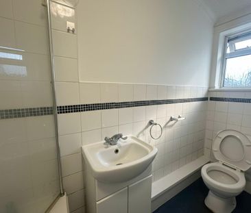 3 bedroom property to rent - Photo 3