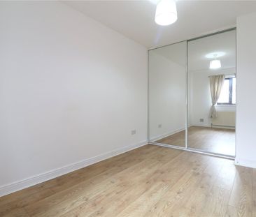 Dovedale Close, Winterton, Scunthorpe, DN15 9BH - Photo 2