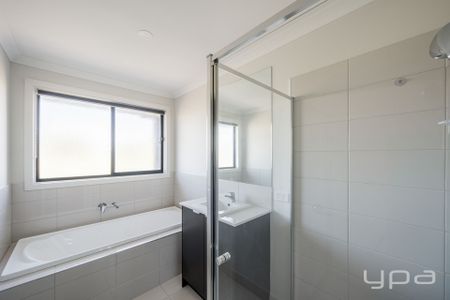 Location, Location! - Photo 5