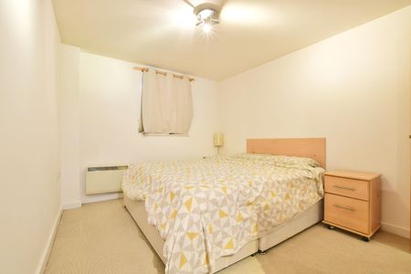 2 bedroom apartment to rent Naples Street, Manchester, Greater Manchester, M4 - Photo 3