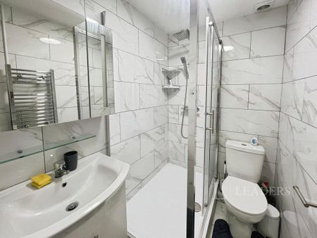 Studio to rent - Photo 5