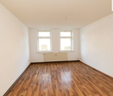 Wohnung mit Einbauküche und Stellplatz im Zentrum von Annaberg! - Foto 1