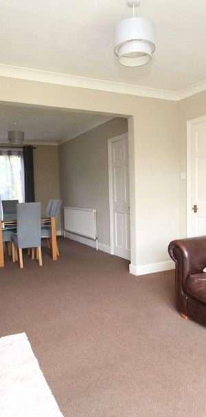 3 bedroom semi-detached house to rent - Photo 1