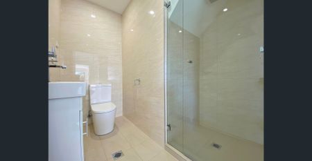 3 BED, 3 BATH, 2 LIVING AREAS + STUDY - Photo 3