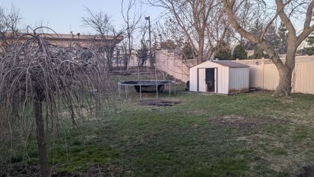 For Lease - 76 Centre Street, Brampton, Ontario - Photo 4