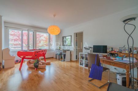 Beautiful through apartment in a green environment in the heart of Florissant - Photo 3