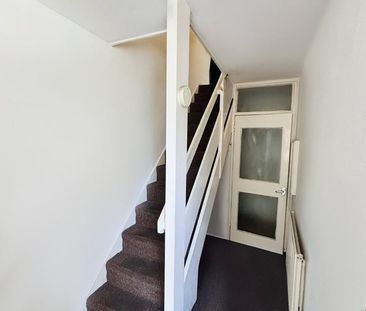 Room in a Shared House, Guildford Road, SW8 - Photo 5