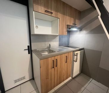 Location Appartement 1 pièce 18m² LA ROCHELLE 17000 - Photo 5