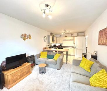 2 bedroom flat to rent - Photo 2