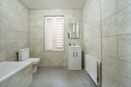 2 bedroom maisonette to rent - Photo 2