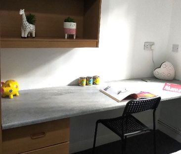 6 bedroom private hall to rent - Photo 6