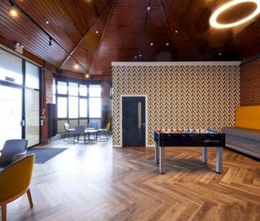 Studio to rent - Photo 2