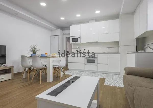 Alquiler de piso en Avenida Duque de Nájera, 2