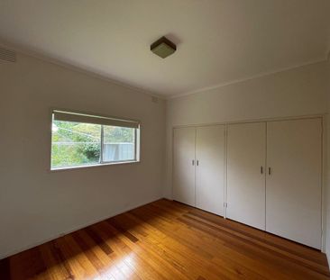 11 Somers Street, Bentleigh - Photo 2