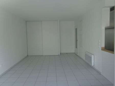 Location Appartement 1 pièce 33m² REIMS 51100 - Photo 5