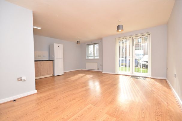 15, Hadleys Court, Gelderd Road, Gildersome, Leeds, LS27 7LZ - Photo 1