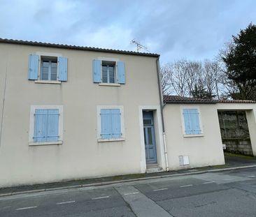 Location maison 4 pièces, 86.00m², Fontenay-le-Comte - Photo 1