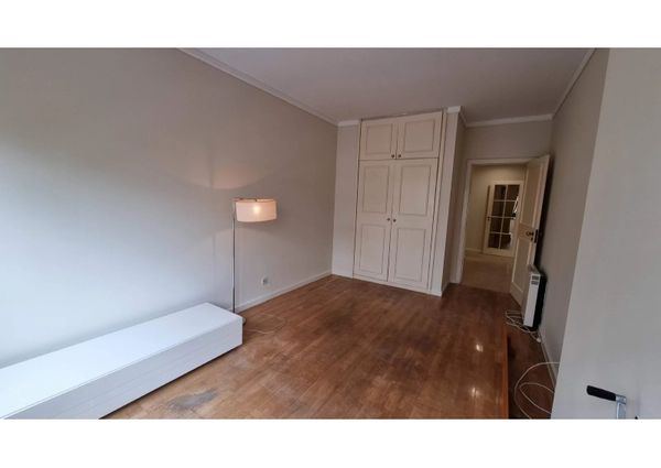Apartamento T5 em Lisboa