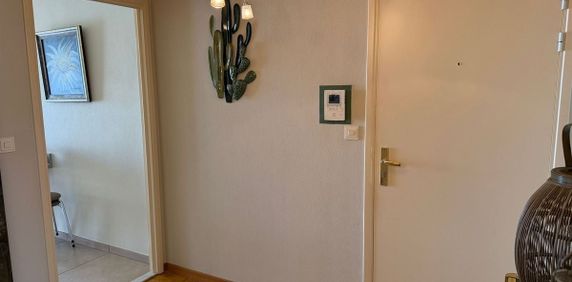 Appartement te huur in Sint-Truiden voor € 850 met 2 slaapkamers - Photo 2