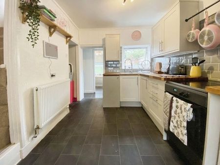 Aylsham Road, NR3 2AD - Photo 3