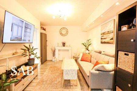 3 bedroom end of terrace house to rent - Photo 3