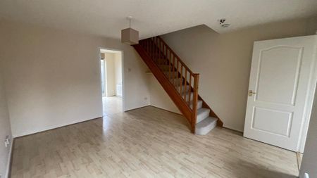 2 bedroom terraced house to rent - Photo 2