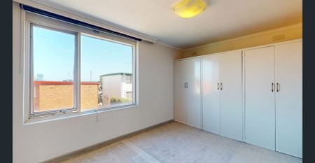 Well-Presented One-Bedroom Apartment in a Prime Brunswick West Location - Photo 5