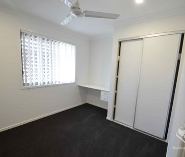 3 BED TOWNHOUSE FOR RENT (BREAK LEASE) - Photo 1