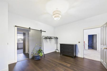 15 Breton Court - Photo 5