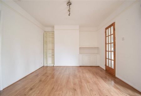 Well presented semi-detached 3 bedroom house to rent in Cambridge with excellent access to City centre, A14 & M11. GCH. Driveway parking. Unfurnished. - Photo 3