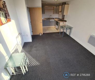 1 bedroom flat to rent - Photo 1