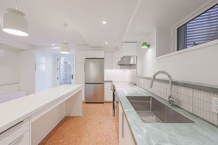 For Lease - 83 Clinton Street, Toronto, Ontario - Photo 2