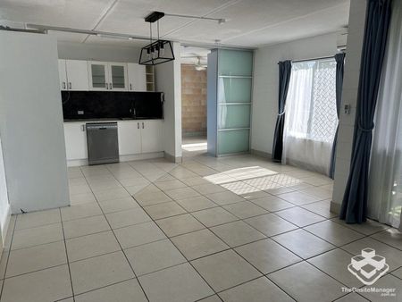 1 Bedroom in Southport - Photo 4