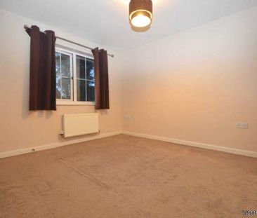 2 bedroom property to rent in Farnborough - Photo 1