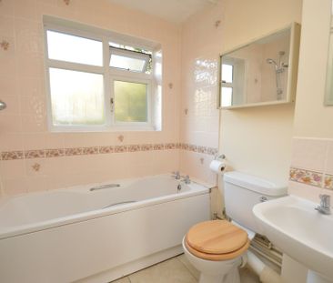 2 bedroom flat to rent, - Photo 6