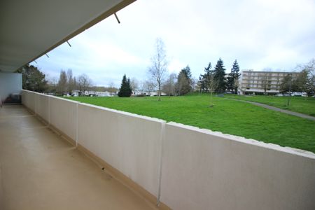 Location Appartement 3 pièces 81m² - Photo 4