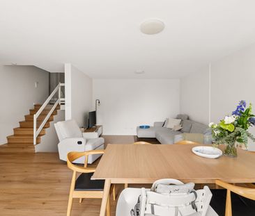 North-facing 2 Bedroom Apartment - Photo 3