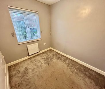 Farmlands Close - Photo 2