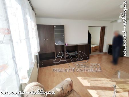 Pronájem bytu 2+1 70 m² - Fotografie 4