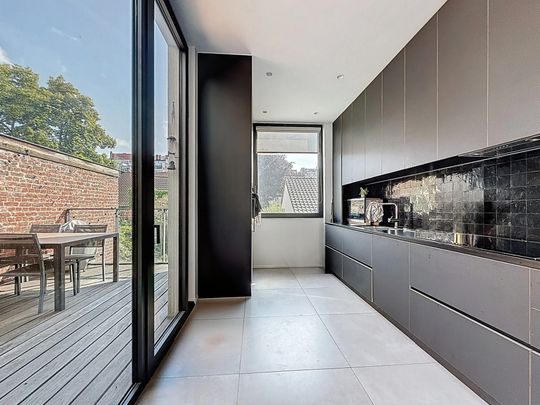 House - for rent - Photo 1