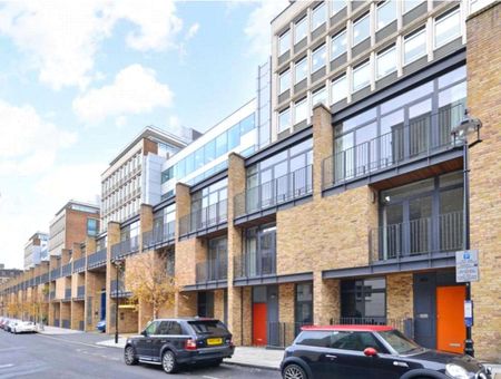 A superbly located 2 bedrooms mews house, in the Heart of Marylebone. - Photo 5