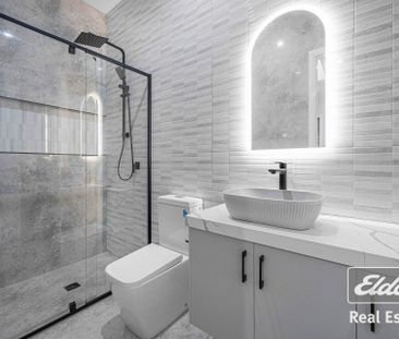 An elegant residence perfect for comfortable living! - Photo 3