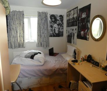 5 bedroom semi-detached house to rent - Photo 6