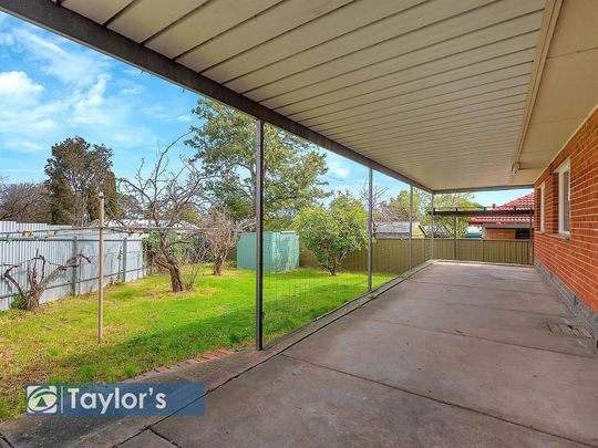 5 Julie Road, 5096, Para Hills Sa - Photo 1