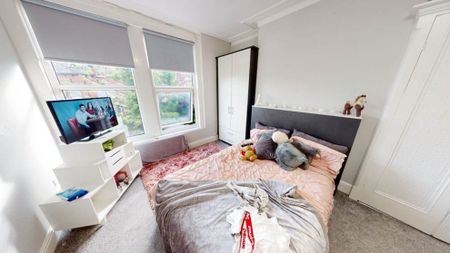 54 St. Michaels Road, Leeds, LS6 3BG - Photo 3