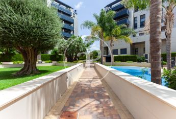 Flat for rent with swimming pool in Ciutat Jardí (Valencia)