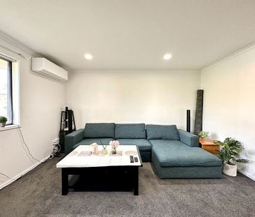 Lovely Family Home - Double Garage - Fully Fenced - Photo 1