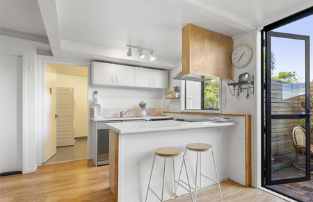 Flat on the edge of Manukau Harbour - Photo 3